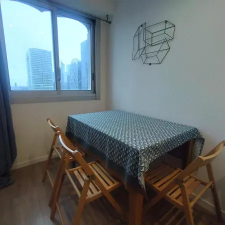Apartment 4 Bedrooms, La Defense, 5 Min Walk To Metro Courbevoie