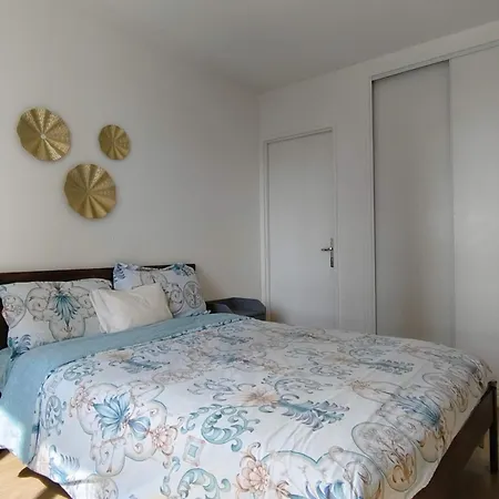 4 Bedrooms, La Défense, 5 Min Walk To Metro *